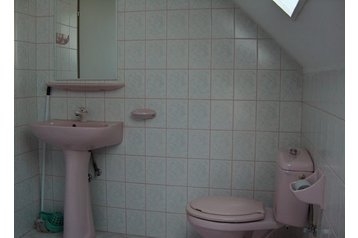 Family pension Balatonkenese 18